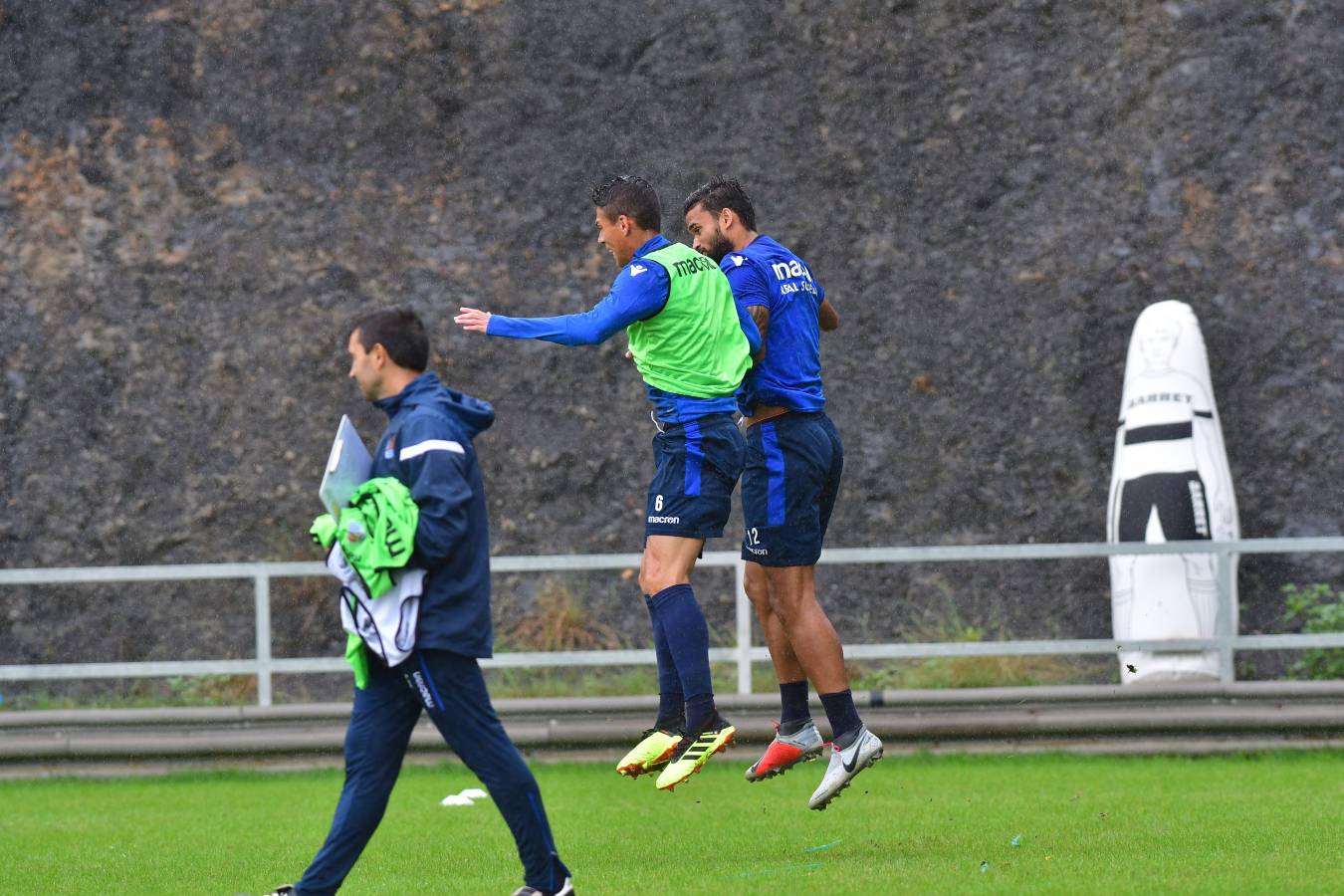 Garitano ha dirigido la última sesión de la Real Sociedad antes de visitar al Villarreal en el que será el primer partido liguero.