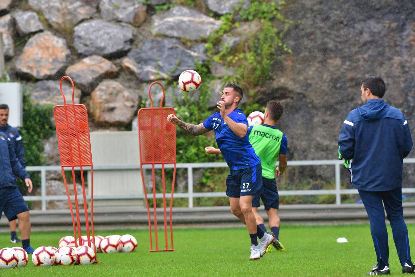 Garitano ha dirigido la última sesión de la Real Sociedad antes de visitar al Villarreal en el que será el primer partido liguero.