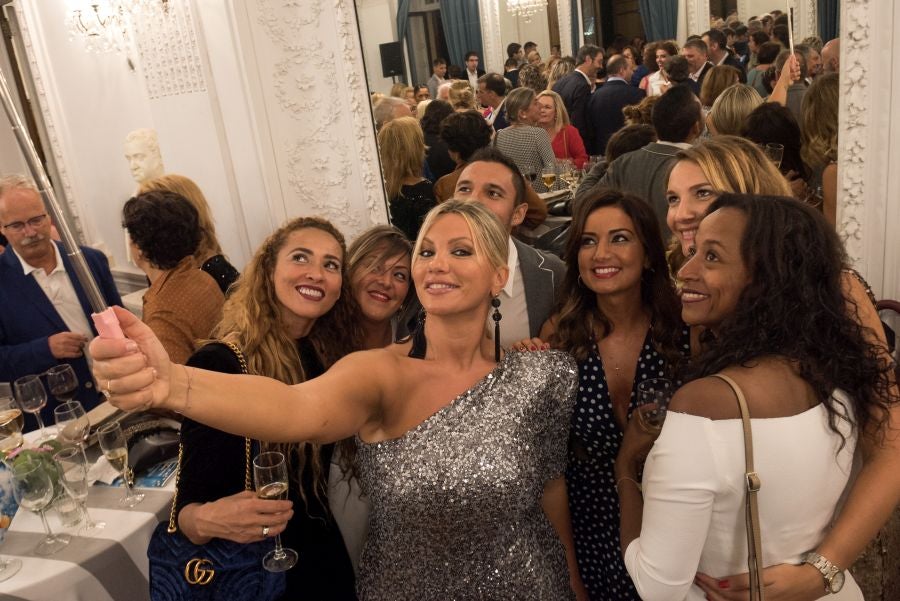 La tradicional fiesta de Teledonosti en el Palacio Miramar de San Sebastián volvió a congregar a diversos representantes de la sociedad guipuzcoana. 