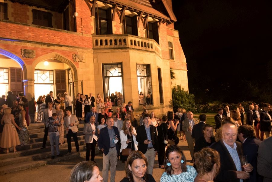 La tradicional fiesta de Teledonosti en el Palacio Miramar de San Sebastián volvió a congregar a diversos representantes de la sociedad guipuzcoana. 