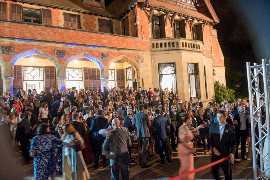 La tradicional fiesta de Teledonosti en el Palacio Miramar de San Sebastián volvió a congregar a diversos representantes de la sociedad guipuzcoana. 
