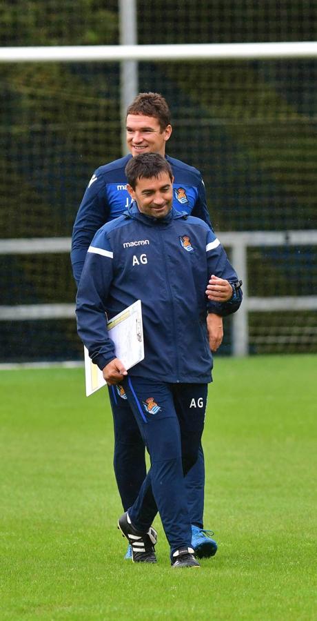 Garitano ha dirigido la última sesión de la Real Sociedad antes de visitar al Villarreal en el que será el primer partido liguero.