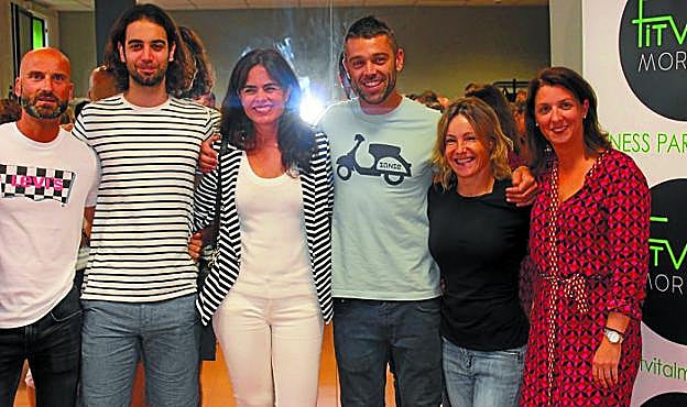 El equipo. Igor González, Alejandro Lorenzo, Arantxa Azcurdia, Xabi González, Yeni Rodríguez y Noemí Fernández. 