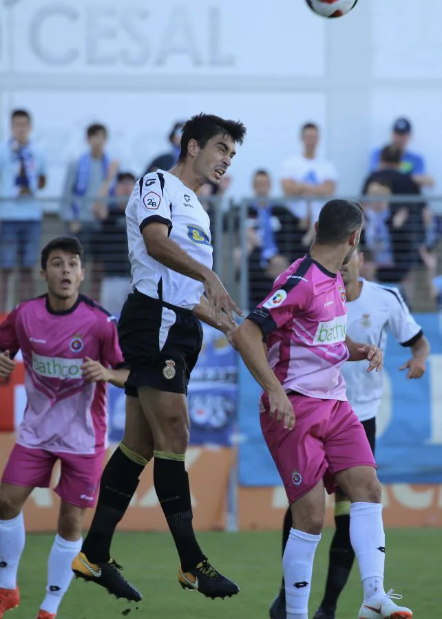 Orbegozo, de cabeza, igualó el gol inicial de Esnaola en propia puerta 