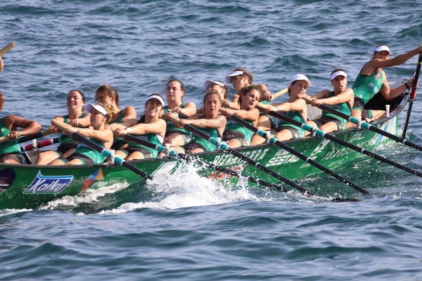 Kaiku y Tolosaldea se han erigido como las sorpresas de la primera jornada de la olimpiada del remo