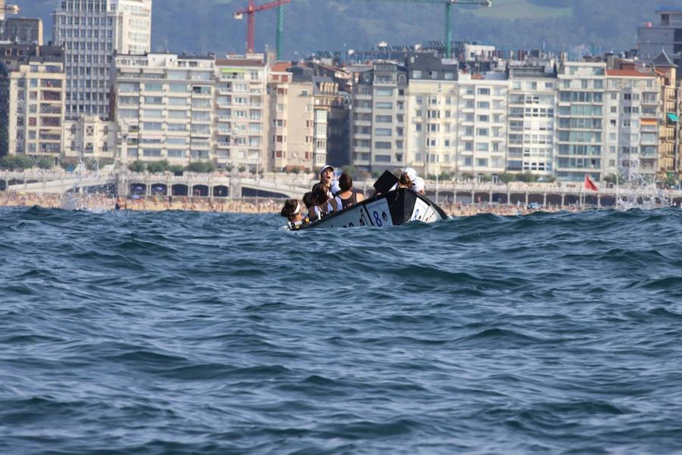 Kaiku y Tolosaldea se han erigido como las sorpresas de la primera jornada de la olimpiada del remo