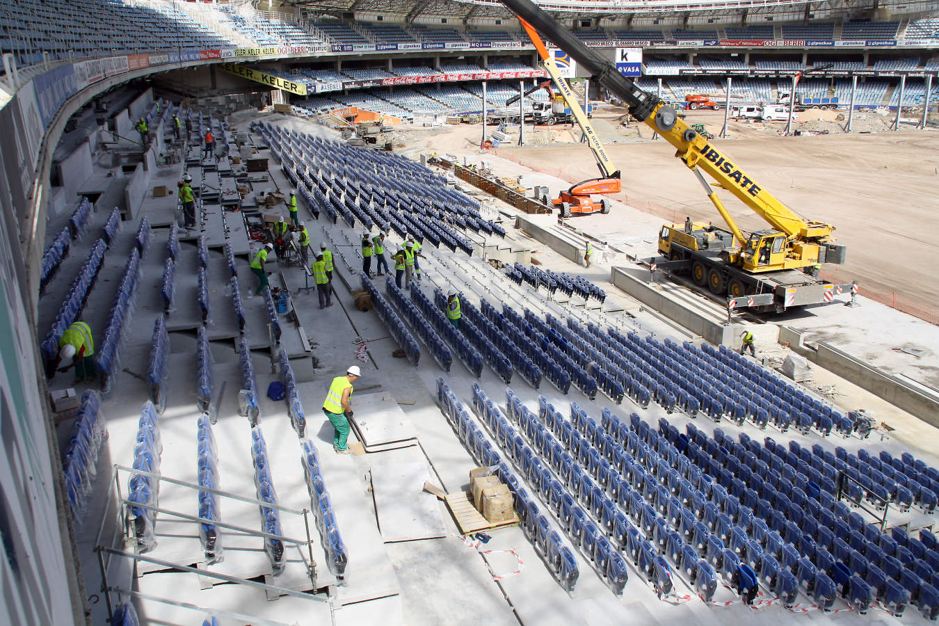 La reforma del estadio de Anoeta sigue su curso para poder abris sus puerta el 15 de septiembre ante el Barcelona