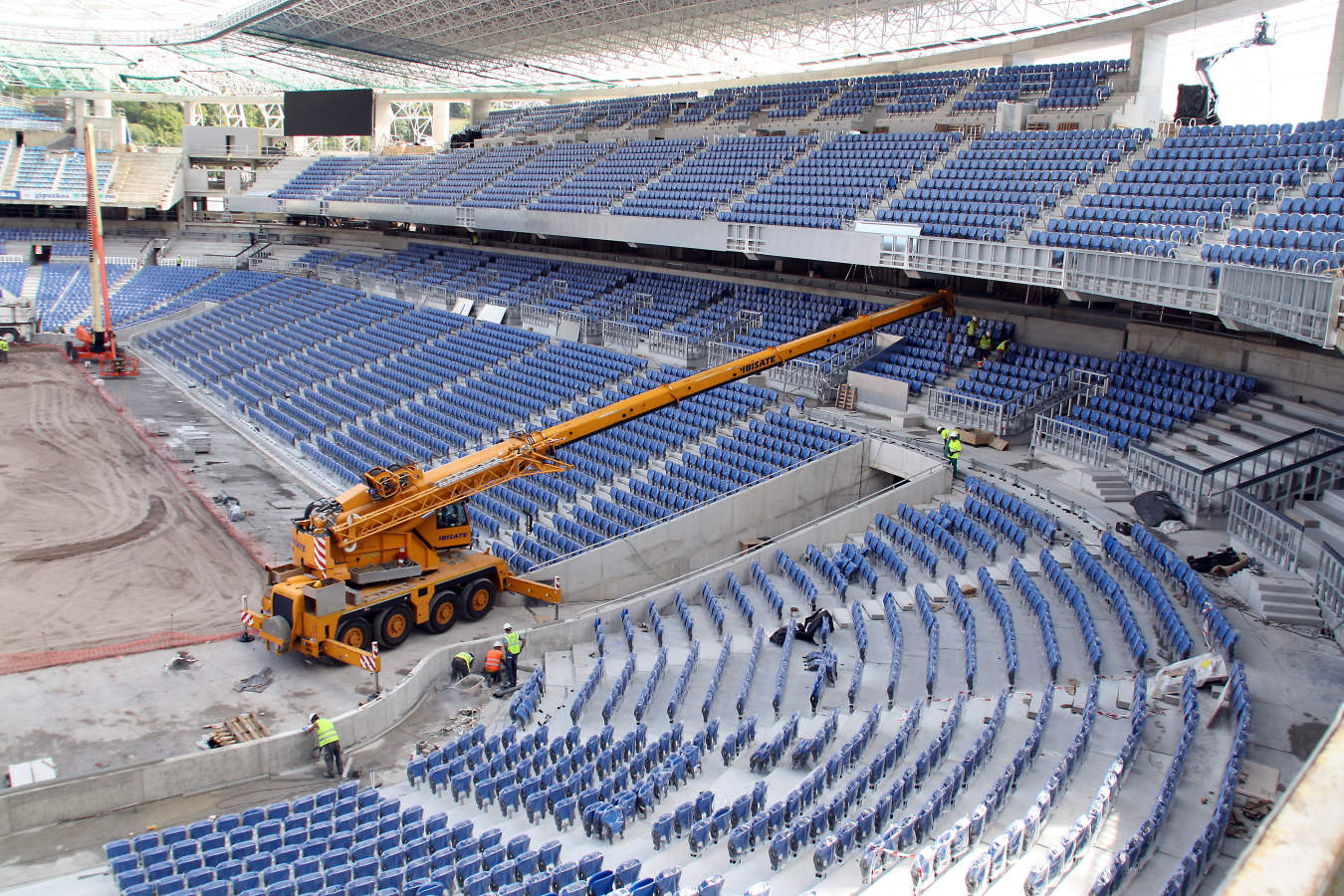 La reforma del estadio de Anoeta sigue su curso para poder abris sus puerta el 15 de septiembre ante el Barcelona