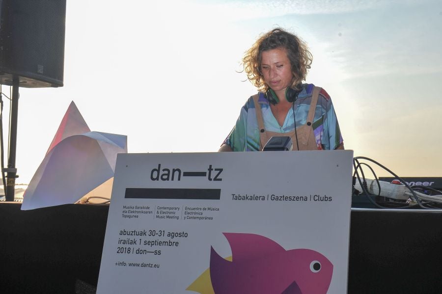 La Plaza Nestor Basterretxea, Tabakalera y Gazteszena acogen hoy la primera jornada completa del Festival Dantz 