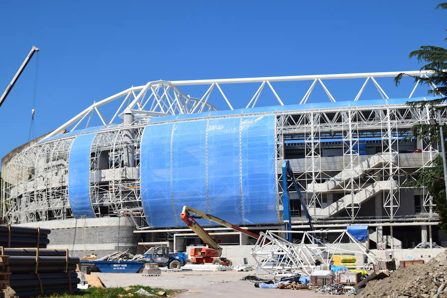 La reforma del estadio de Anoeta sigue su curso para poder abrir sus puerta el 15 de septiembre ante el F.C. Barcelona