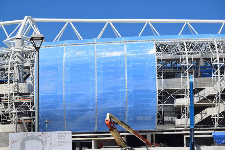 La reforma del estadio de Anoeta sigue su curso para poder abrir sus puerta el 15 de septiembre ante el F.C. Barcelona
