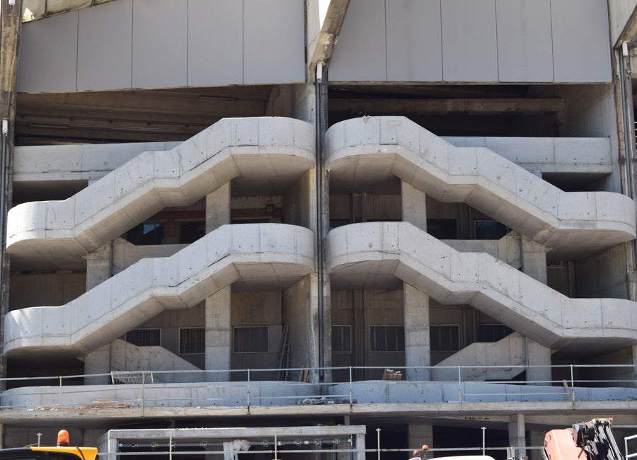 La reforma del estadio de Anoeta sigue su curso para poder abrir sus puerta el 15 de septiembre ante el F.C. Barcelona