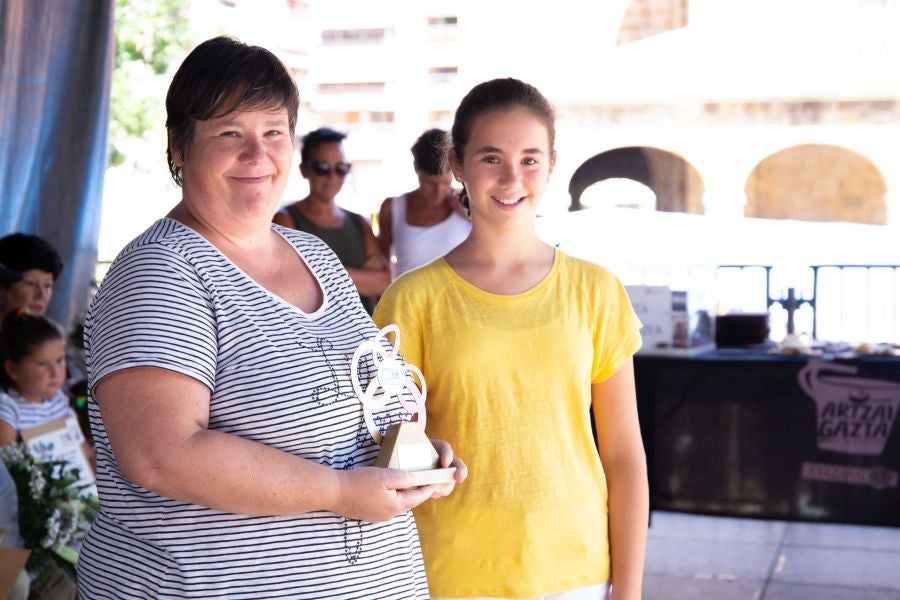 El Artzain Eguna de Gipuzkoa ha cumplido este domingo 28 años celebrándose en el centro de Legazpi, con la flor y nata del pastoreo del territorio como protagonistas.