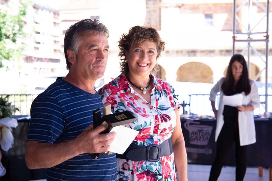 El Artzain Eguna de Gipuzkoa ha cumplido este domingo 28 años celebrándose en el centro de Legazpi, con la flor y nata del pastoreo del territorio como protagonistas.