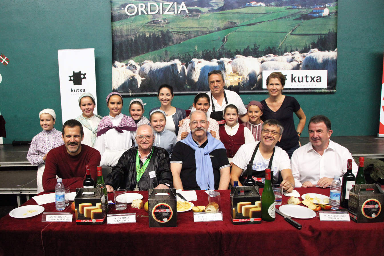 8.750 euros es lo que se ha pagado por el medio queso ganador de Ordizia. La localidad del Goierri ha acogido el tradicional concurso de queso Idiazabal