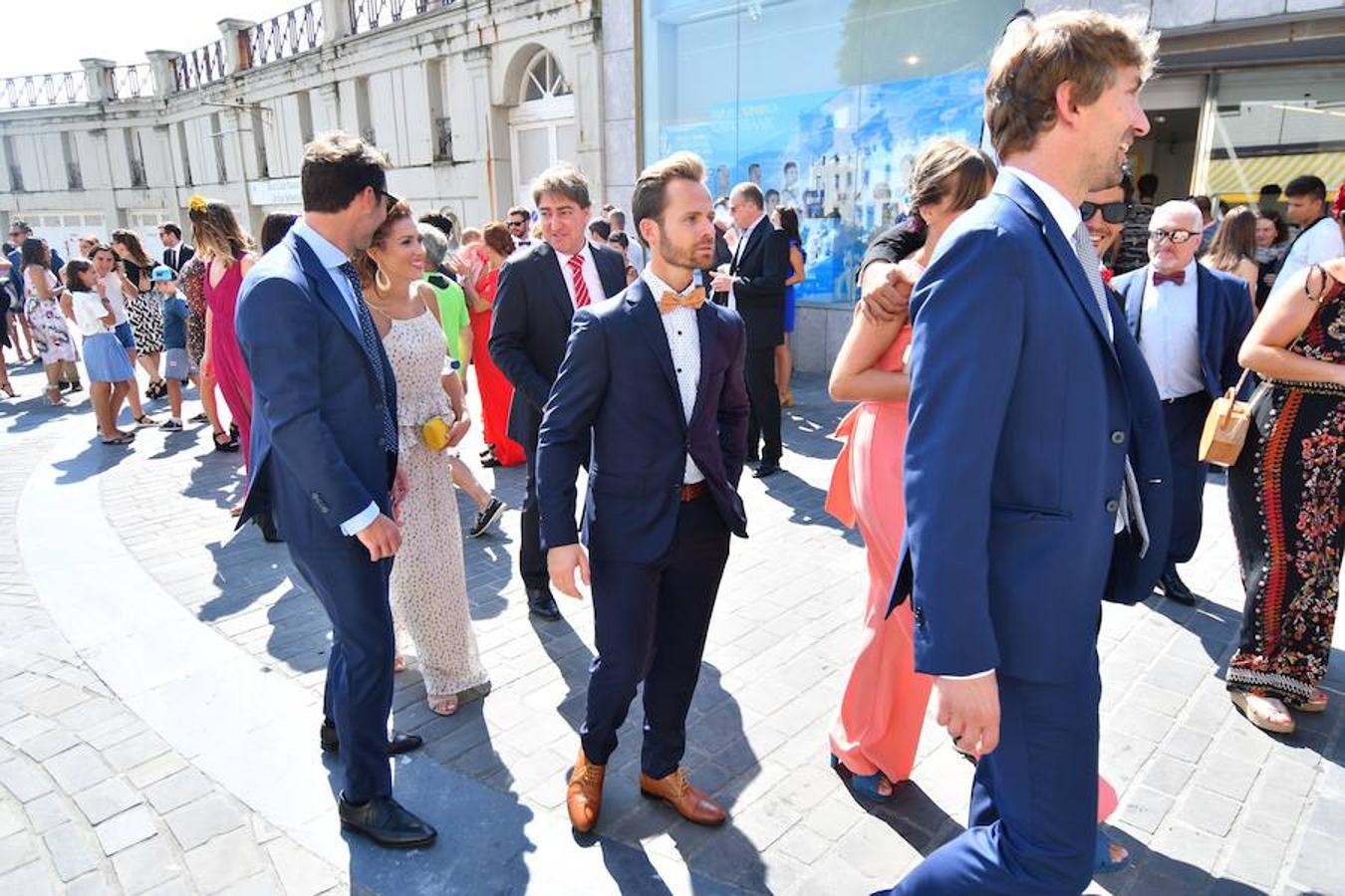 El Aquarium donostiarra acoge el enlace de una de sus trabajadoras. La ceremonia ha tenido lugar en el auditorio del museo 