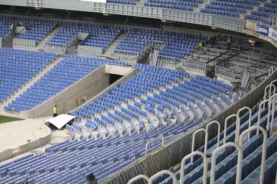 Los operarios siguen trabajando a gran ritmo para que el estadio esté en las mejores condiciones posibles el sábado ante el Barcelona