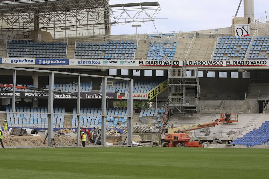 Los operarios siguen trabajando a gran ritmo para que el estadio esté en las mejores condiciones posibles el sábado ante el Barcelona