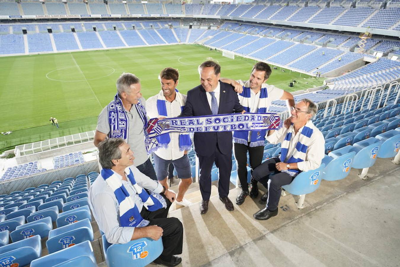 Arconada, Larrañaga, Rekarte, Prieto y Gorriz avalan el nuevo hogar txuri-urdin