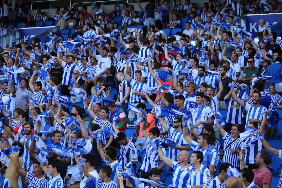 Casi 29.000 aficionados han llenado las gradas del nuevo ANoeta en su estreno