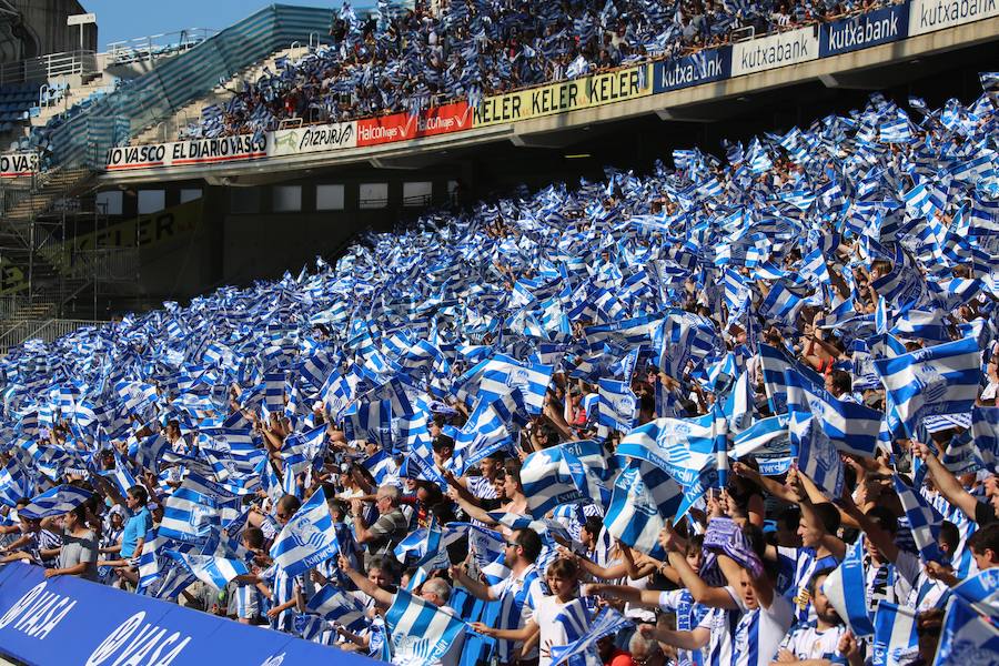 Casi 29.000 aficionados han llenado las gradas del nuevo ANoeta en su estreno