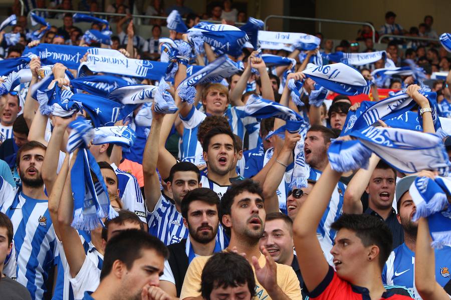 Casi 29.000 aficionados han llenado las gradas del nuevo ANoeta en su estreno