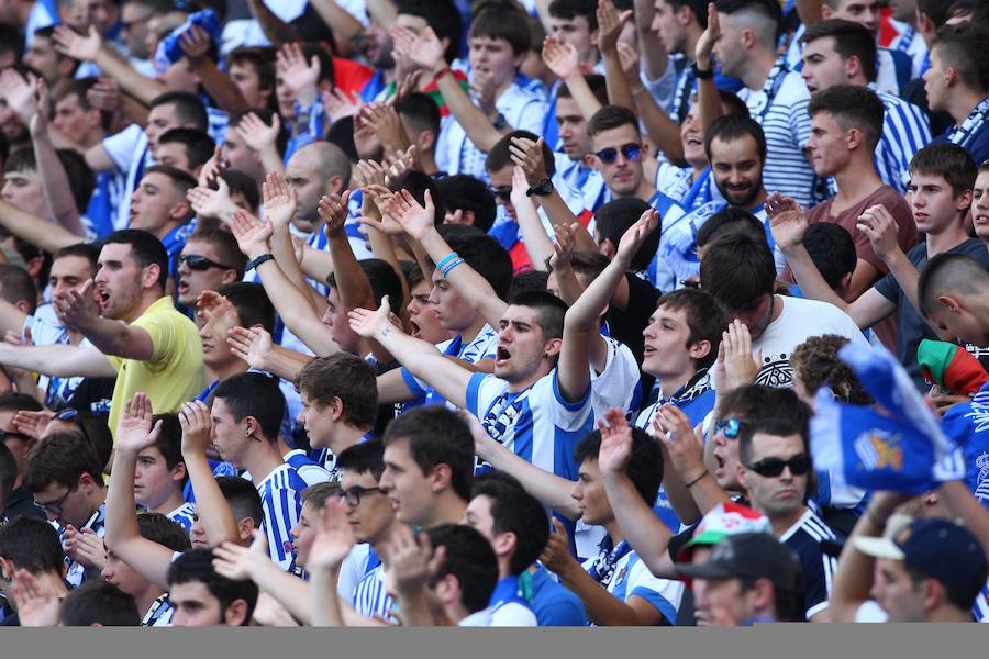 Casi 29.000 aficionados han llenado las gradas del nuevo ANoeta en su estreno