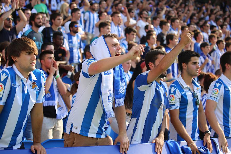 Casi 29.000 aficionados han llenado las gradas del nuevo Anoeta en su estreno