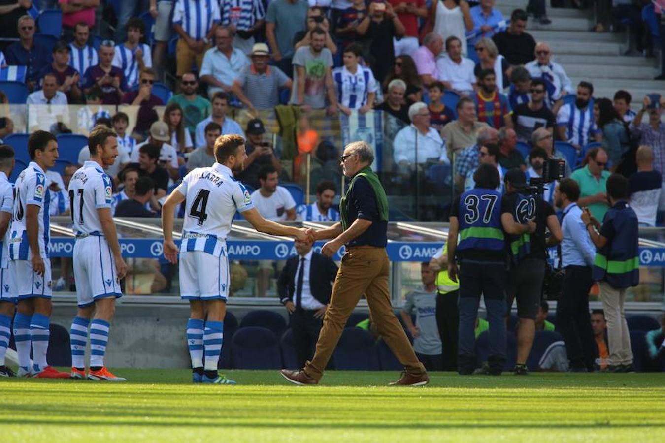 El equipo txuri-urdin ha estrenado el nuevo Anoeta frente a los blaugranas