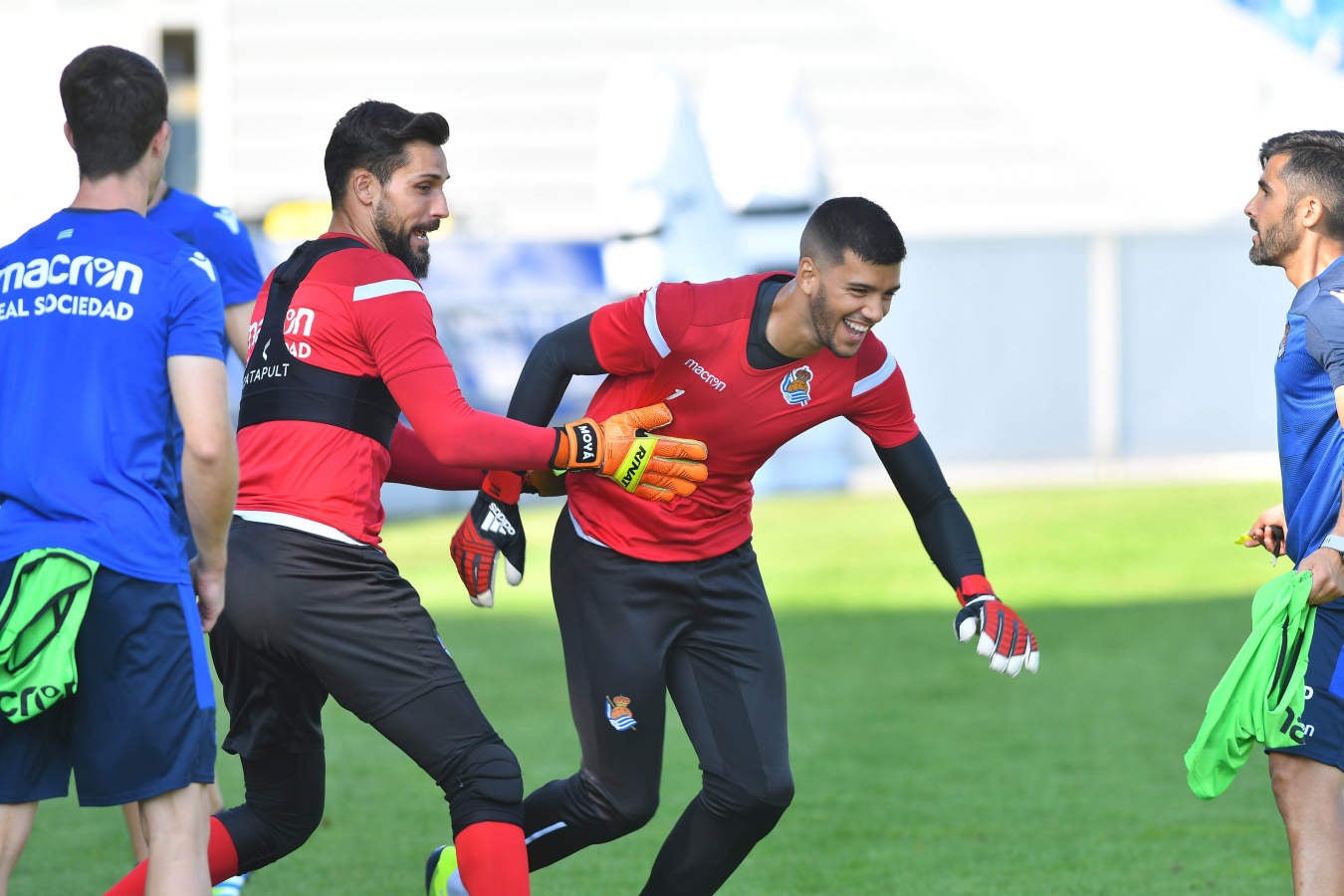 Willian José es la principal novedad en la convocatoria de la Real Sociedad para visitar al Huesca. El delantero brasileño es uno de los 19 jugadores que viajará para enfrentarse mañana viernes al conjunto recién ascendido.