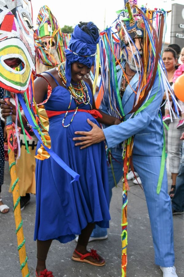 Miles de hondureños celebran, anticipadamente, el 440 aniversario de fundación de Tegucigalpa, la capital del país, con la participación de bandas musicales y el dominicano Toño Rosario.