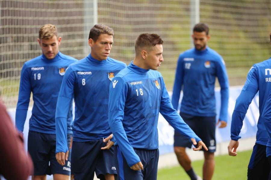 Entrenamiento de la Real Sociedad que este martes recibe al Rayo Vallecano en Anoeta. 