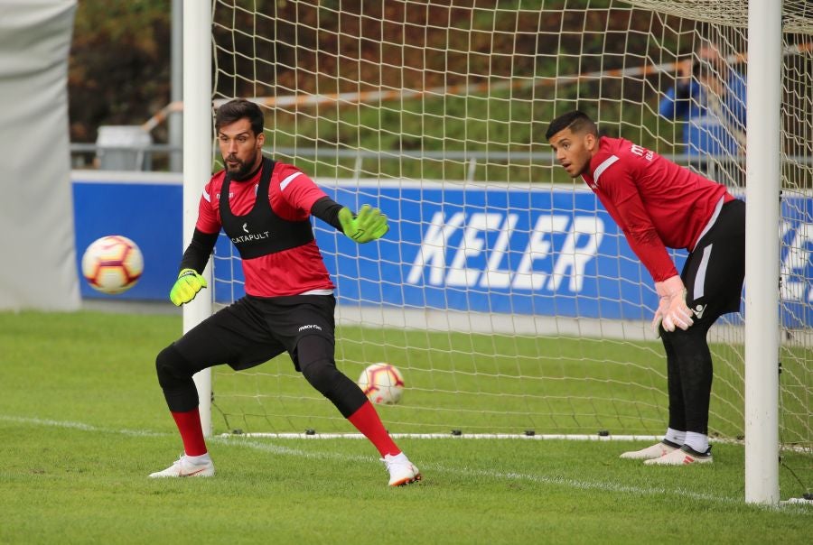 Entrenamiento de la Real Sociedad que este martes recibe al Rayo Vallecano en Anoeta. 
