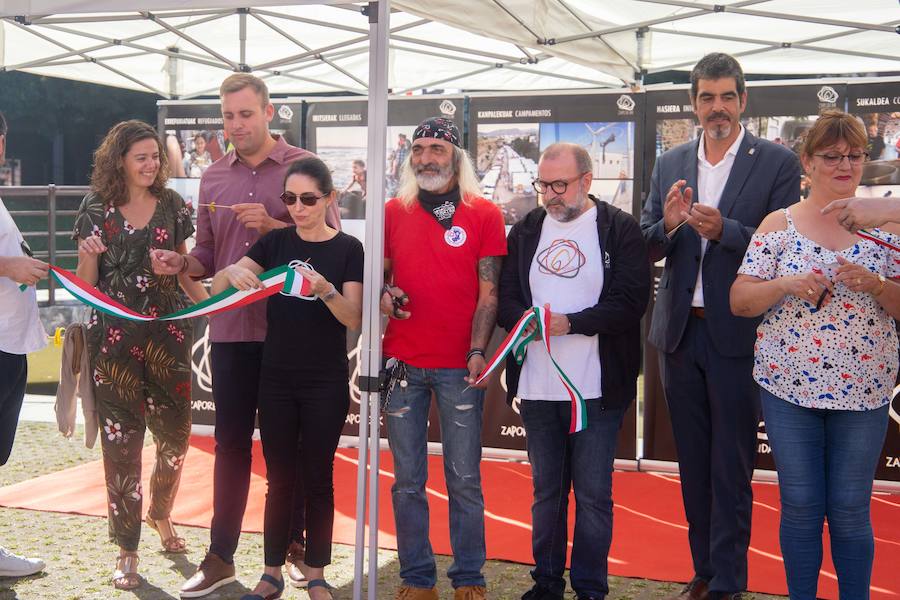 Los asistentes acabaron con los 10.000 pintxos que aportaron desinteresadamente restaurantes y bares