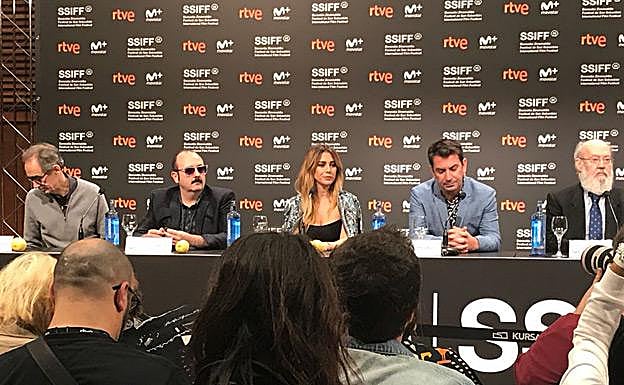 Rueda de prensa del filme oon muchos de los actores protagonistas
