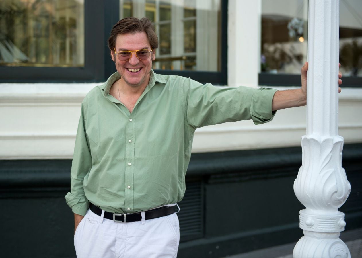 Los discapacitados intelectuales que han trabajado en 'Campeones', filme seleccionado por España para los Óscar de 2019 han viajado a San Sebastián para presentar en la pantalla gigante del Velódromo de Anoeta ambos filmes -primero se proyectará 'Campeones' y después el documental 'Ni distintos ni diferentes: Campeones'.