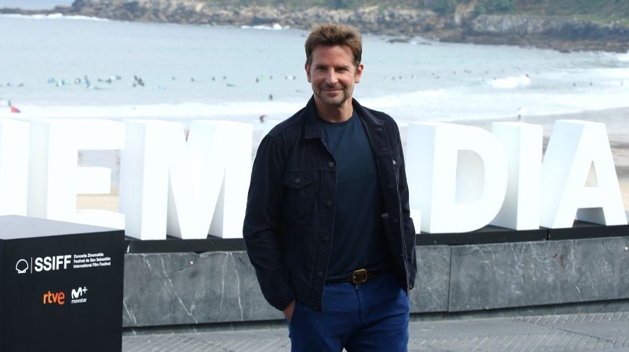 Bradley Cooper, tres veces nominado al Oscar como mejor actor, cierra la sección Perlas del Festival de San Sebastián con su opera prima como director, 'A star is born' 