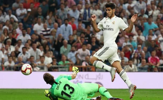 Marco Asensio tuvo en sus botas la mejor ocasión del Madrid en el derbi, frustrada por Oblak. 