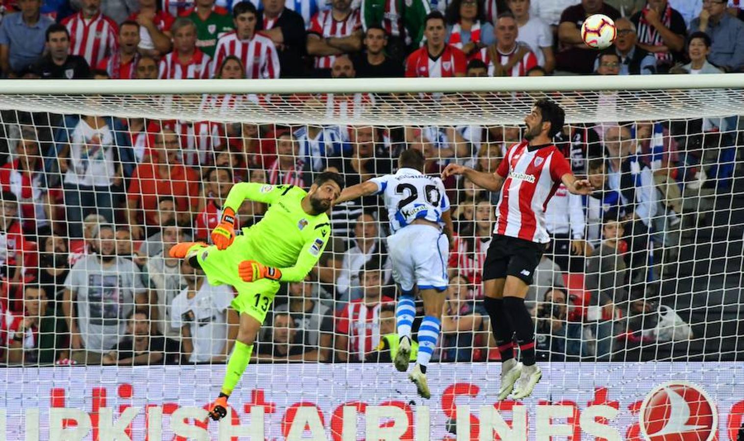 Derbi vasco disputado este viernes en San Mamés, correspondiente a la octava jornada de Liga