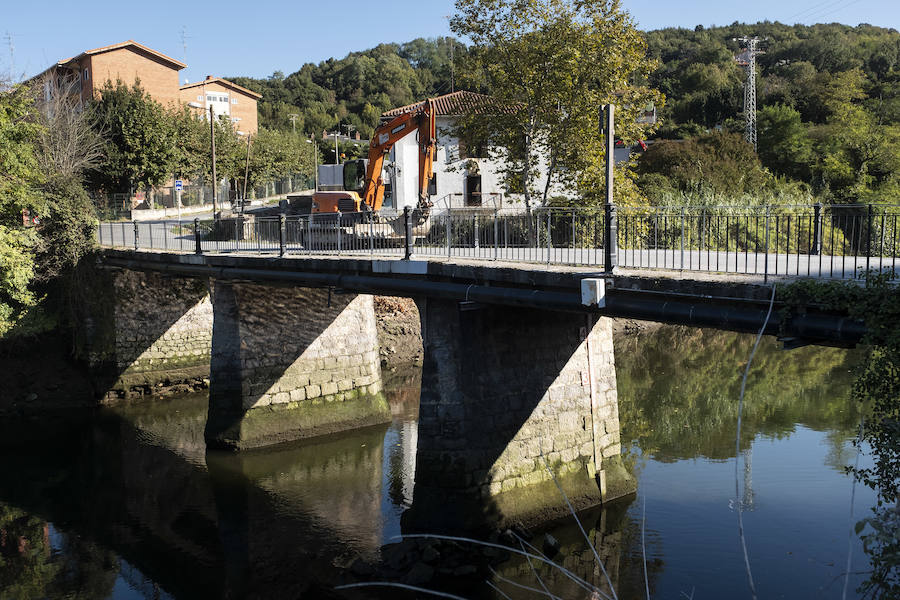 Este mes se entregan las llaves de las primeras 60 viviendas del barrio donostiarra de Txomin Berria, correspondientes al Ayuntamiento de San Sebastián y a la UTE Txomin liderada por Amenabar. El consistorio prevé que antes de fin de año se entreguen un total de 247 viviendas y el próximo año otras 363