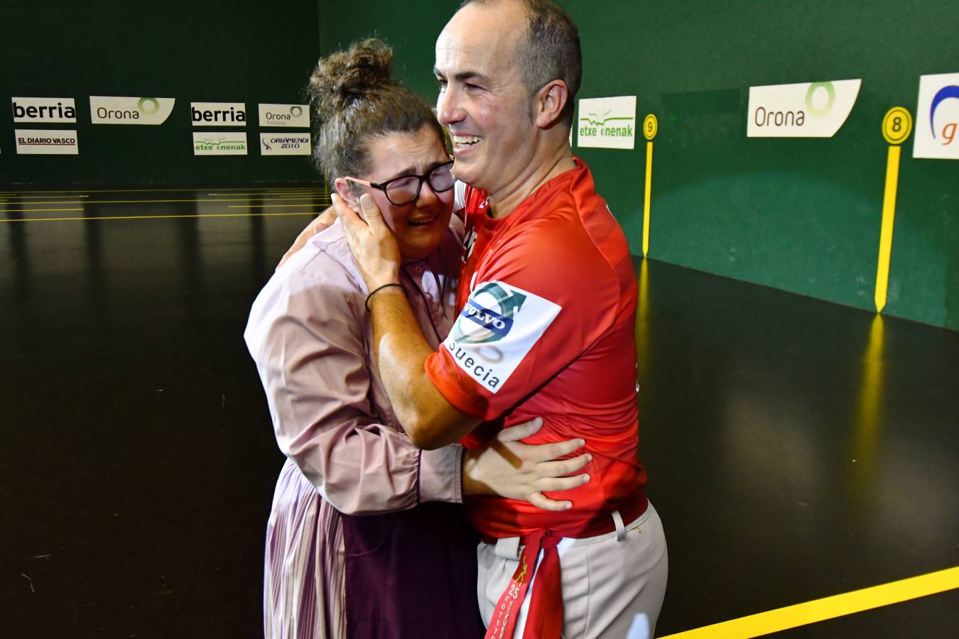 Galarreta despidió con una gran ovación al mejor remontista de la historia