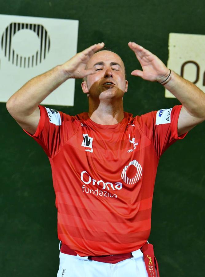 Galarreta despidió con una gran ovación al mejor remontista de la historia