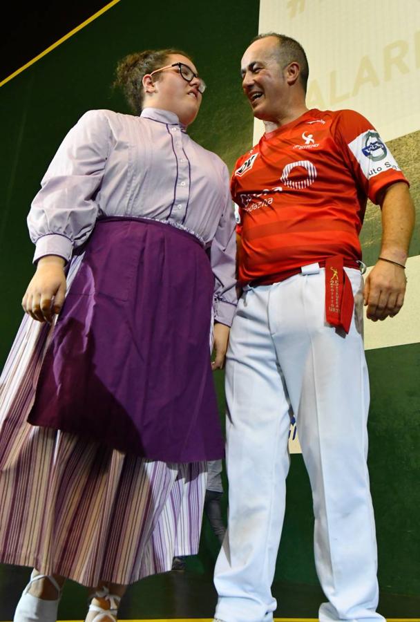 Galarreta despidió con una gran ovación al mejor remontista de la historia