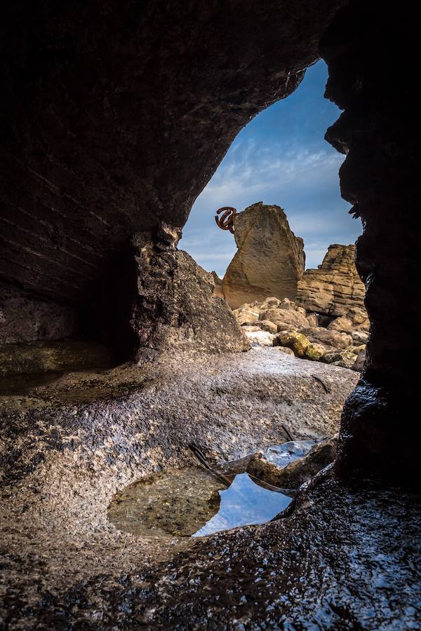 El conjunto monumental del Peine del Viento, que data de 1976, está formado por unas esculturas de Eduardo Chillida y una obra arquitectónica de Luis Peña Ganchegui. El Ayuntamiento de San Sebastián lo propondrá como elemento para sumarse a la lista de Patriminio de la Humanidad.