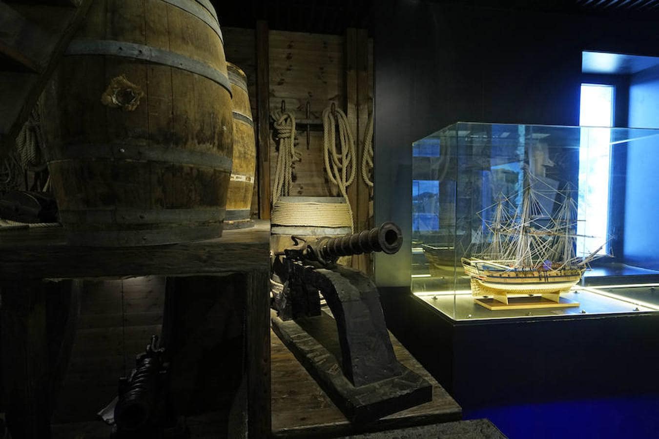 Exposición que refleja la vida pirata de marineros guipuzcoanos