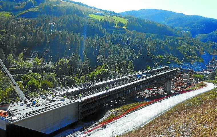 Antzuola-Ezkio Itsaso. Adjudicación: 63 meses y 119,9 millones. Estado vigente: 92 meses y 151,3 millones