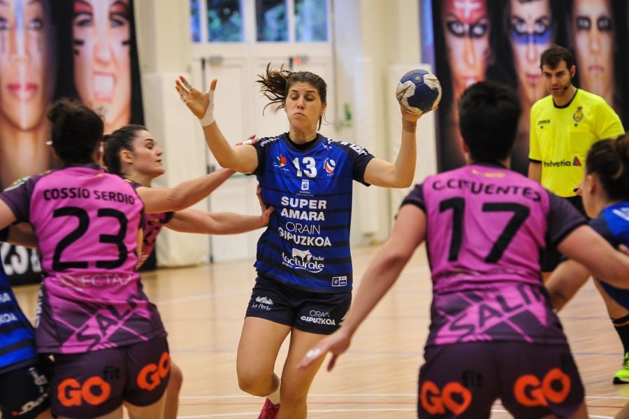 El empate del Super Amara Bera Bera (24-24) ha hecho que el Aula Alimentos de Valladolid se coloque segundo en la clasificación de la Liga Guerreras Iberdrola femenina de balonmano.