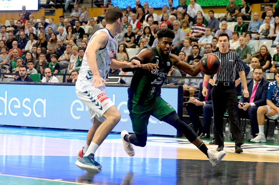El Delteco Gipuzkoa Basket Club (GBC) ha viajado este domingo a Badalona con el único objetivo de conseguir su primera victoria de la temporada y dejar de ser el único equipo ACB con su casillero a cero. Sin embargo, los guipuzcoanos no han podido con el Joventut y han perdido 88-64.