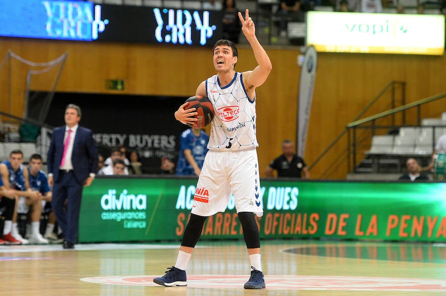 El Delteco Gipuzkoa Basket Club (GBC) ha viajado este domingo a Badalona con el único objetivo de conseguir su primera victoria de la temporada y dejar de ser el único equipo ACB con su casillero a cero. Sin embargo, los guipuzcoanos no han podido con el Joventut y han perdido 88-64.