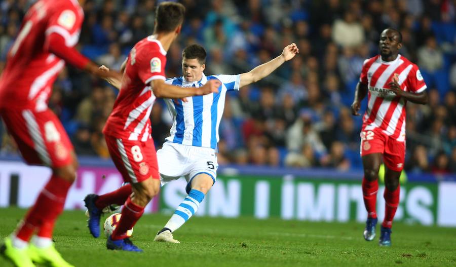 La Real Sociedad y el Girona han empatado (0-0) en el partido disputado el lunes por la noche en el estadio de Anoeta.. 